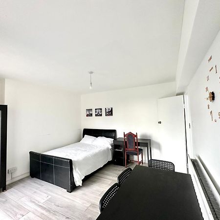 Fabulous 3 Bedroom Flat Sleeps 6 Лондон Экстерьер фото