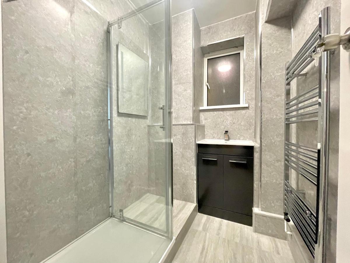 Fabulous 3 Bedroom Flat Sleeps 6 Лондон Экстерьер фото