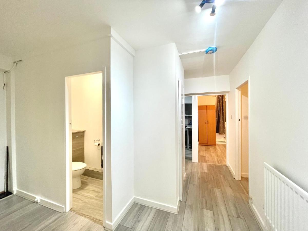 Fabulous 3 Bedroom Flat Sleeps 6 Лондон Экстерьер фото